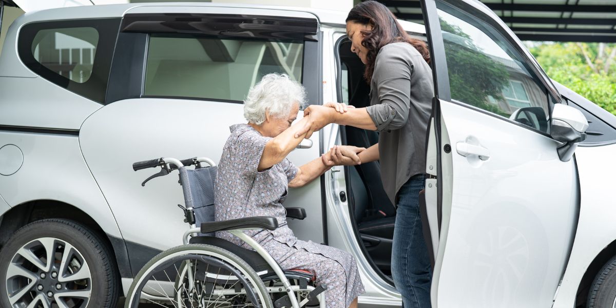 Quelles sont les alternatives de transport sûres pour les patients après une hospitalisation ?