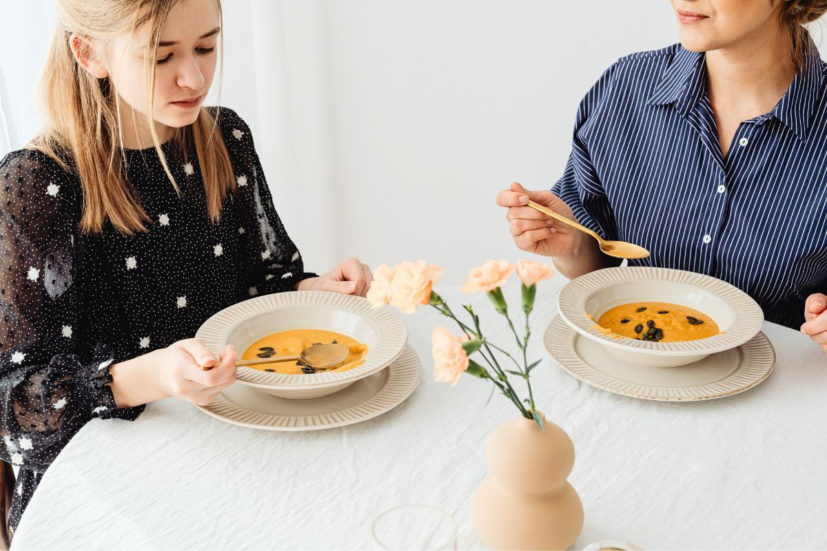 Ne dîner que d’une soupe : bonne idée ou mauvaise habitude ?